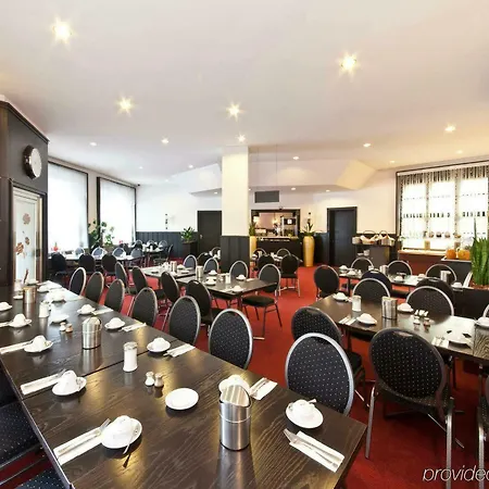 Maxim Hotel 3*